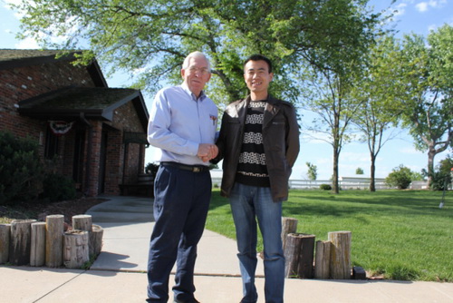 ���ܾ�����ǳ���Waldo Farms ������Max Waldo