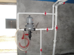 �Զ���ˮ��ҩ��